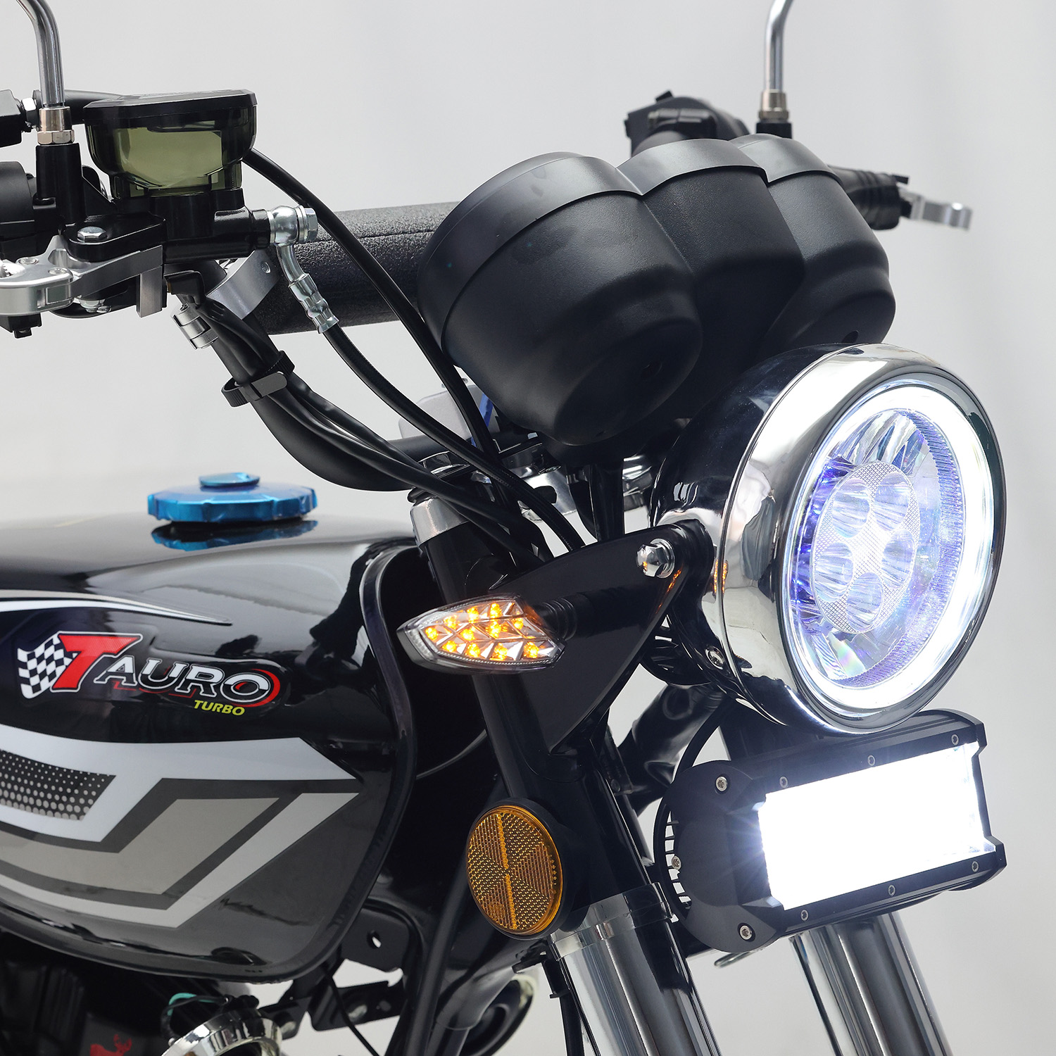 CG200 Tauro